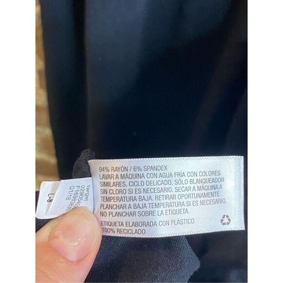 Maternity by Ingrid & Isabel Black XXL Romper Shorts Cross V-Neck - Picture 8 of 8